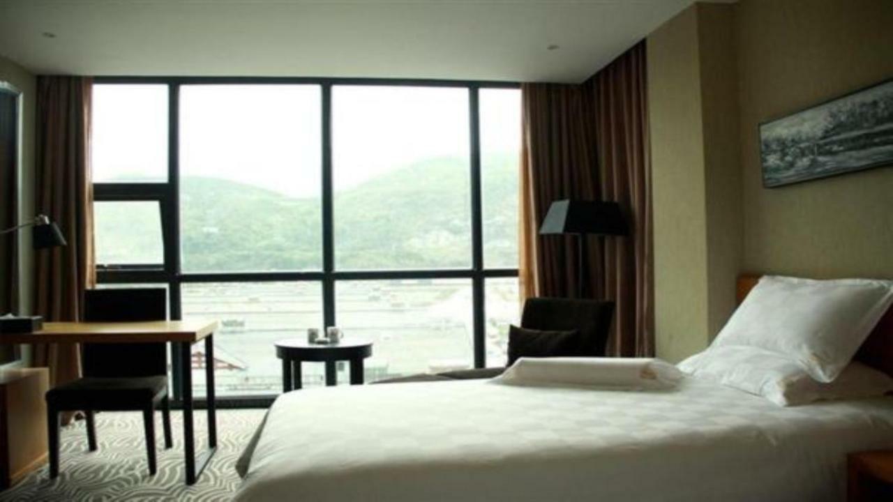 Friend Hui Hotel Zhangjiajie Buitenkant foto